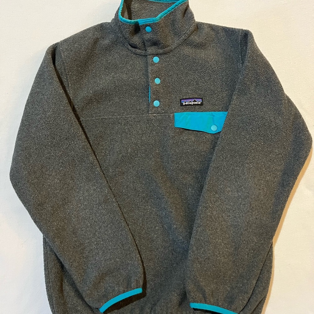 Women’s Patagonia SYNCHILLA Pullover Sweater in Gray and Teal Size XS